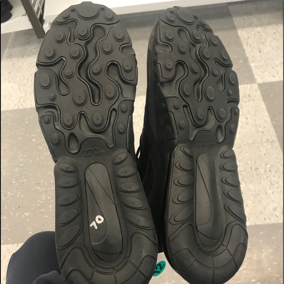 **NWOT** Air Max 270 “Triple Black” - Picture 4 of 6